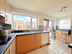 Kitchen- click for photo gallery